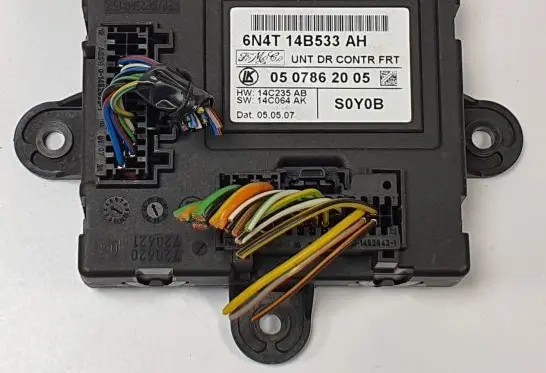 Ford Focus Door control unit/module 6N4T-14B533-AH