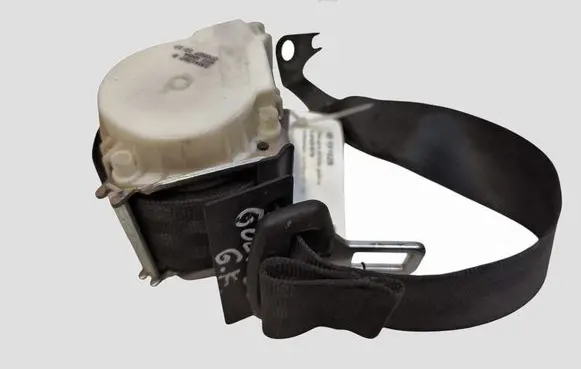 Volkswagen Golf Plus Rear seatbelt 5M0857805