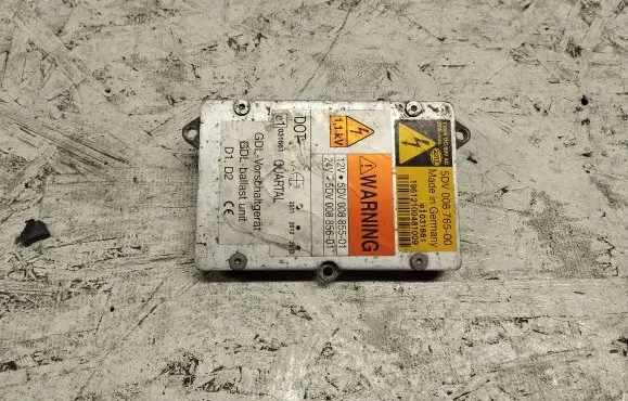 Mercedes-Benz E W211 Headlight ballast module Xenon E1031661 5DV00876500