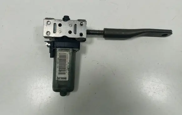Dodge Journey Seat adjustment motor D295500 984688101