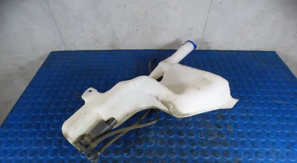 Ford Fiesta Windshield washer fluid reservoir/tank CART8A6117B613AF 8A6117B613AF