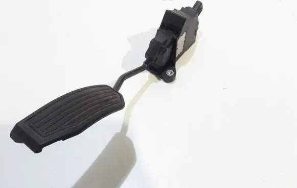 Toyota Avensis T270 Accelerator throttle pedal 7811005021 09303A 51900418618