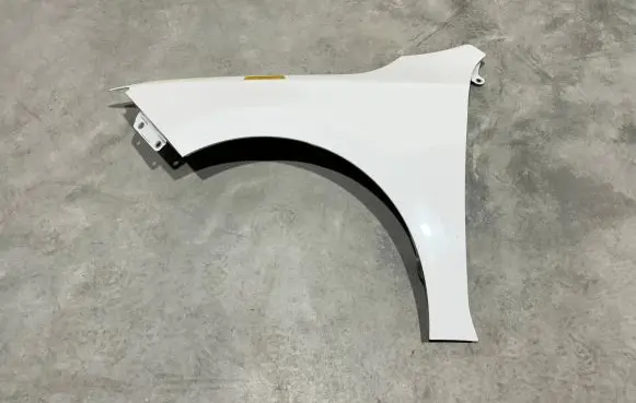 Skoda Rapid (NH) Fender