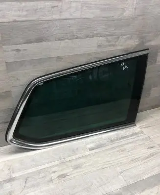 Audi Q7 4M Rear side window 43R004343 A038482