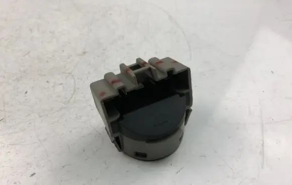 Ford Focus Ignition lock AA6T11572AA