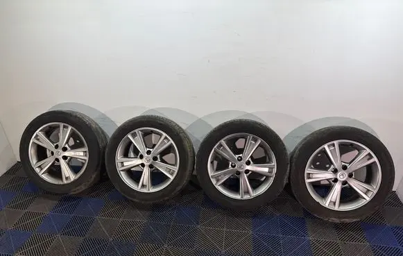 Lexus RX 330 - 350 - 400H R18 alloy rim 