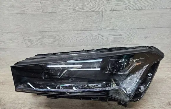 Skoda Enyaq iV Headlight/headlamp 5LB941015G