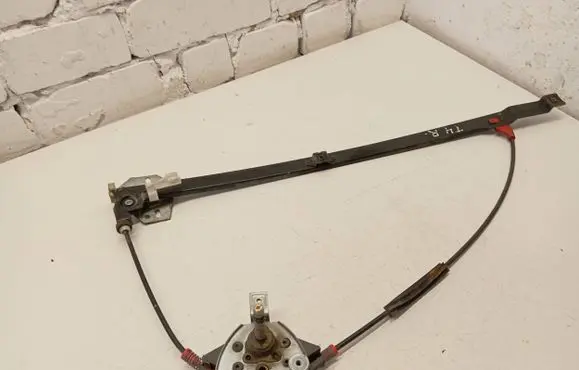 Volkswagen Transporter - Caravelle T4 Front door manual window regulator 701837502F