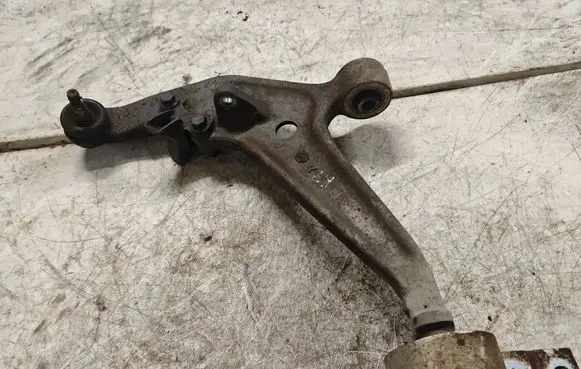 Nissan X-Trail T30 Front control arm