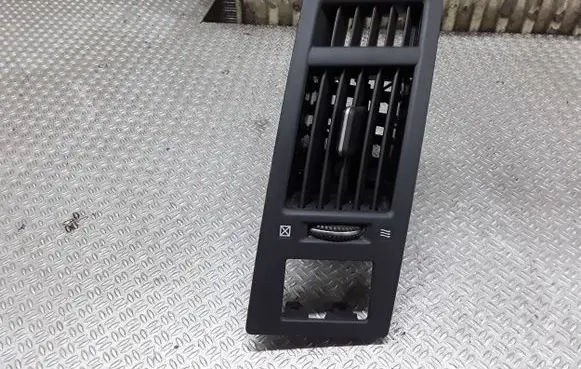 Infiniti FX Dashboard side air vent grill/cover trim