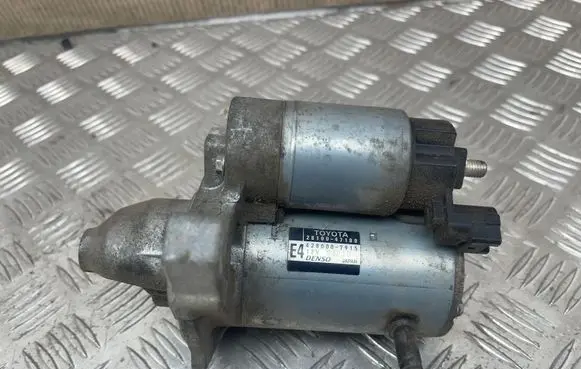 Toyota Verso-S Starter motor 2810047180