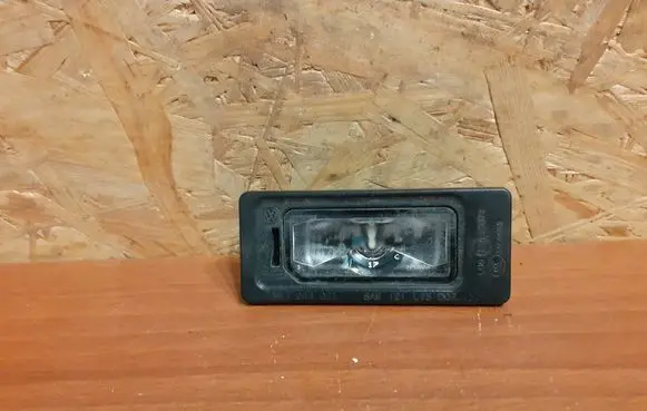 Volkswagen Touran III Number plate light 5NA943021 926