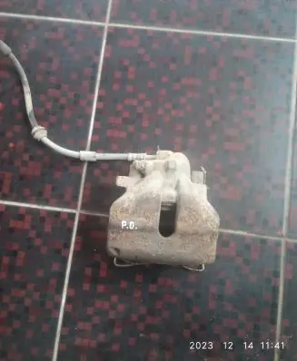 Seat Alhambra (Mk1) Front brake caliper