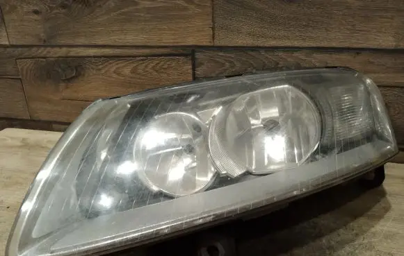 Audi A6 S6 C6 4F Headlight/headlamp