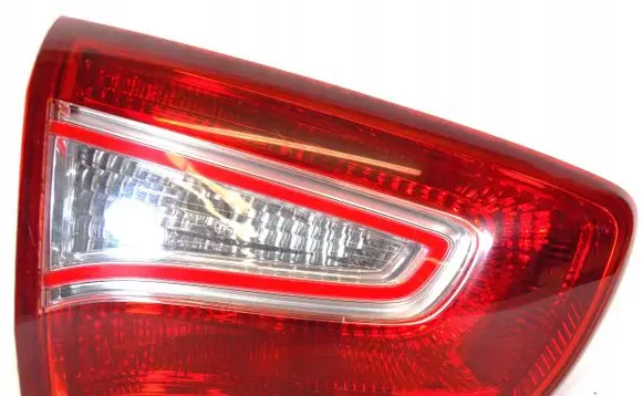 KIA Sportage Tailgate rear/tail lights 924053W0