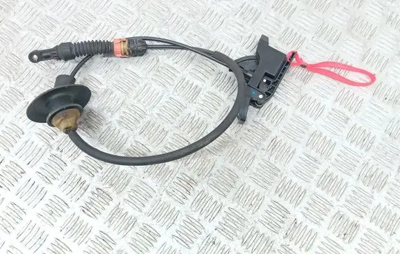 Chrysler Pacifica Gear shift cable linkage 68252729AJ