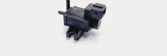Audi A3 S3 8L Turbo solenoid valve 037906283B 72239300