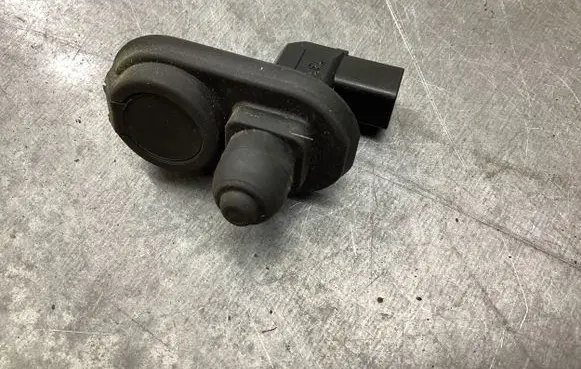 Honda CR-V Rear door sensor CS155
