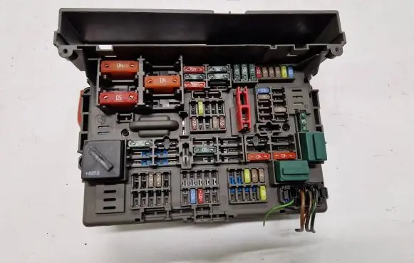 BMW X1 E84 Fuse module 9119446