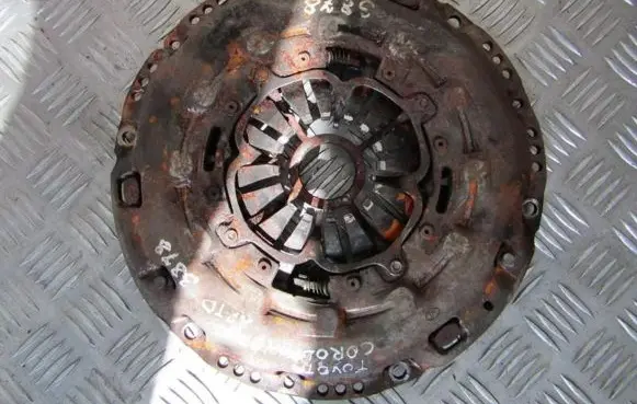 Toyota Corolla Verso AR10 Pressure plate 