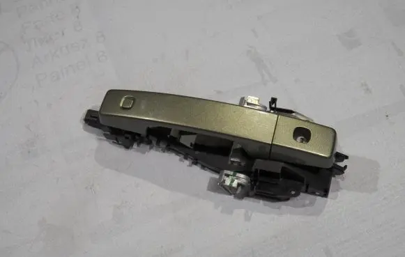 Land Rover Defender Front door exterior handle BJ32224N03