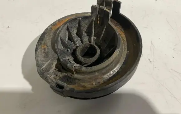 Mercedes-Benz E W211 Rear coil spring rubber mount 