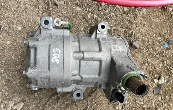 Peugeot 508 II Air conditioning (A/C) compressor (pump) 9831824980