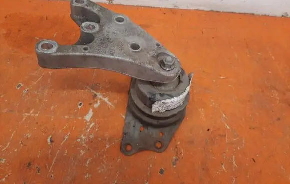 Seat Ibiza III (6L) Engine mount vacuum valve 6Q0199185M