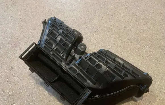 Audi e-tron Cabin air duct channel 4KL819389