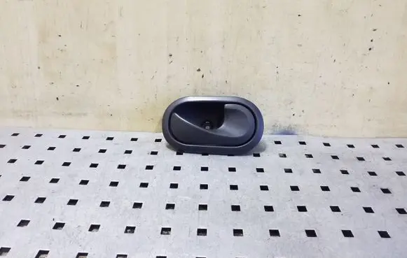 Nissan NV400 Front door interior handle 310580