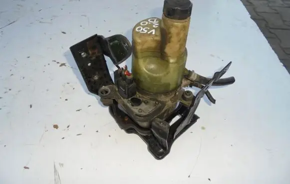 Volvo S40 Power steering pump 5N513K514AD