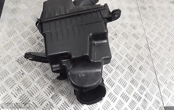 KIA Venga Air filter box 281121P200