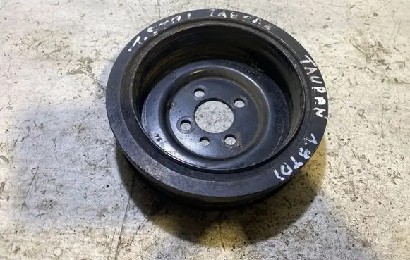 Volkswagen Touran I Crankshaft pulley 03G105243