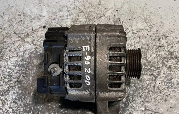 BMW 3 E90 E91 Generator/alternator 7802261 FG18S019 408138725