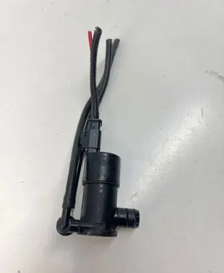 Opel Corsa F Windscreen/windshield washer pump 9825894180