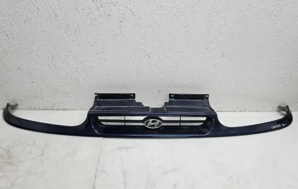 Hyundai Lantra I Front grill 8635028500