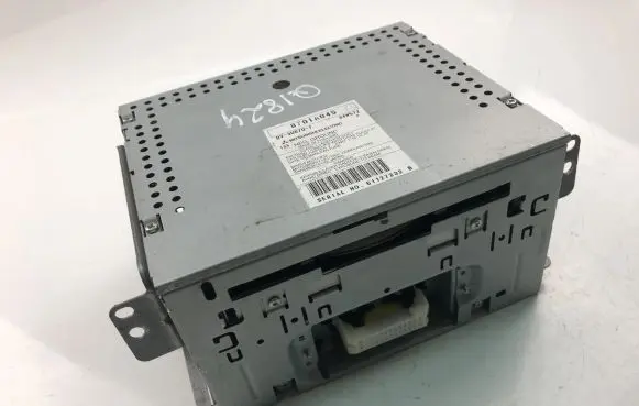 Mitsubishi Galant IX Radio/CD/DVD/GPS head unit 8701A045