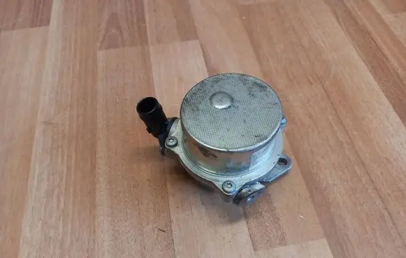 Renault Megane IV Vacuum pump 146502327R 70746200