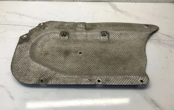 BMW 5 F10 F11 Heat shield in engine bay 