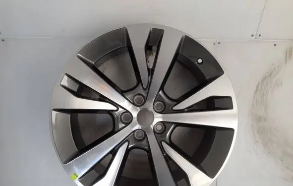 Ford Explorer VI R20 alloy rim LB5C-1007-F1B