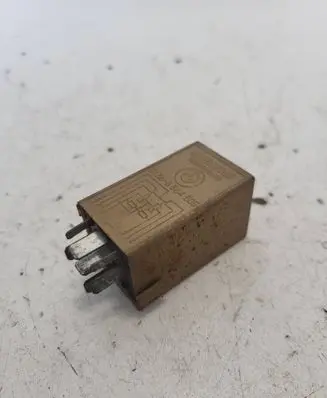 BMW 5 E60 E61 Other relay 8384505