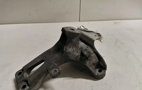 Audi A5 8T 8F Engine mounting bracket 8K0199303 8K0199303AQ