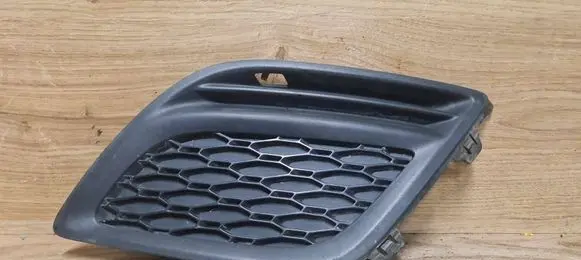 Volvo XC60 Front bumper lower grill 31290657