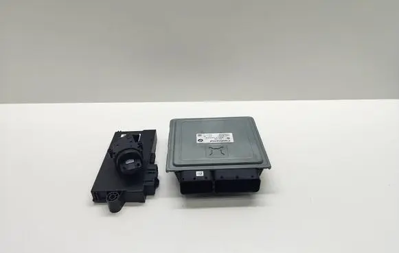 BMW 5 E60 E61 Engine ECU kit and lock set 7592080 91670779 5WK93724
