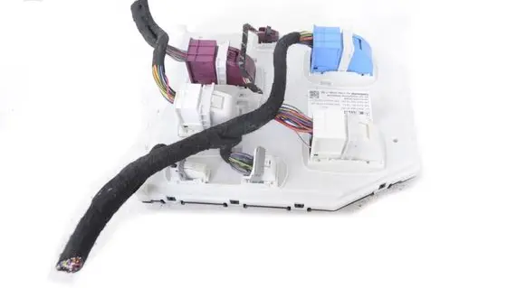 Suzuki Grand Vitara II Central body control module A2479017901 A2479008109
