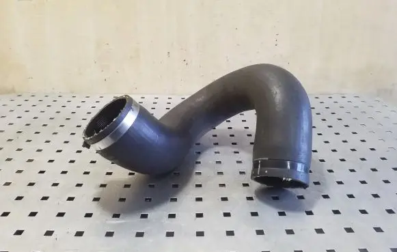 Land Rover Range Rover Sport L494 Intercooler hose/pipe CPLA6K683CA