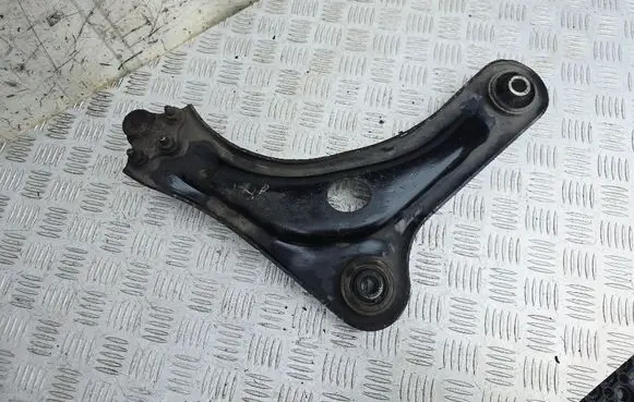 Citroen C3 Front lower control arm/wishbone