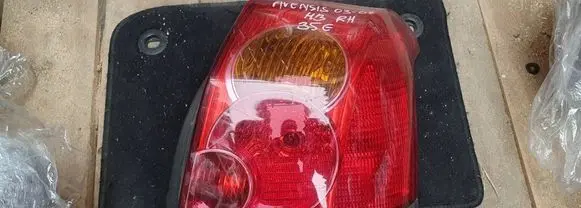 Toyota Avensis T250 Rear/tail lights 89028783