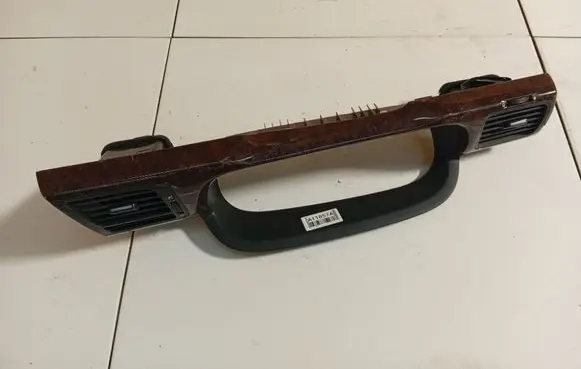 Honda FR-V Dash center air vent grill 