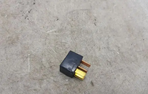 Mitsubishi Outlander Other relay AVC31212